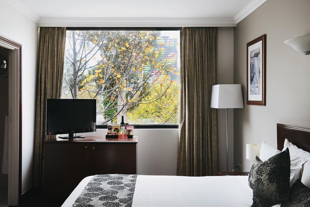 Hotel Crowne Plaza Melbourne Carlton By Ihg Extérieur photo